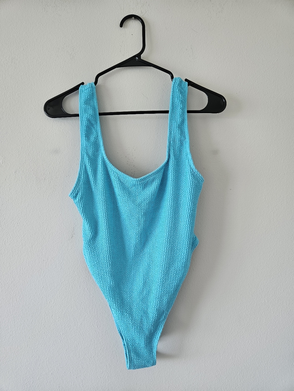 🌴River Island Blue Textured One-Piece Swimsuit low back high legs size 8 (us)